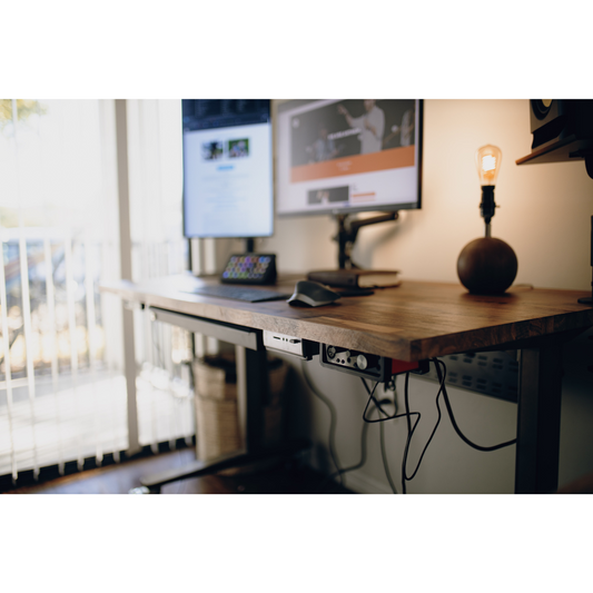 How Height Adjustable Standing Desks Help With Back Pain